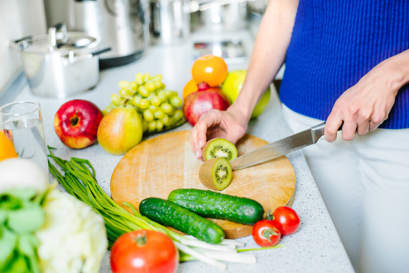 Чисто сработано: лайфхаки по быстрой уборке на кухне